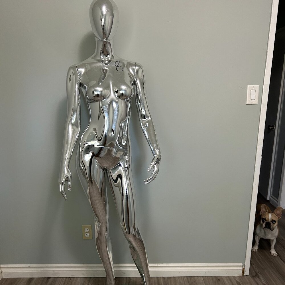 Mannequin Silver